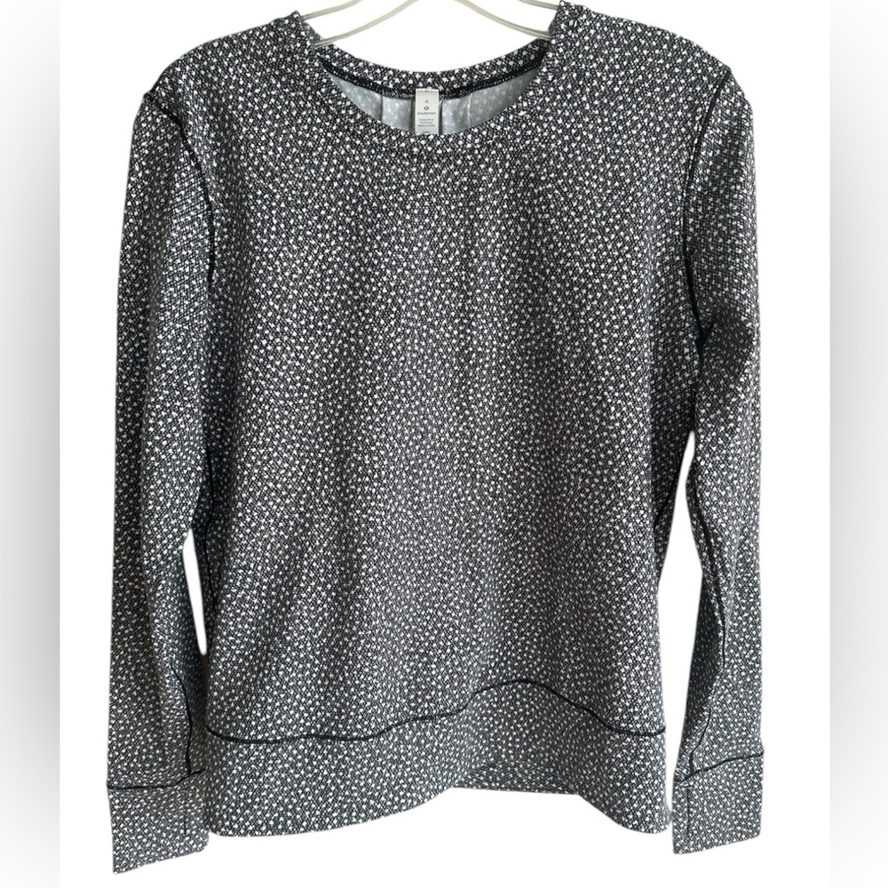 Lululemon long sleeves shirt size 6